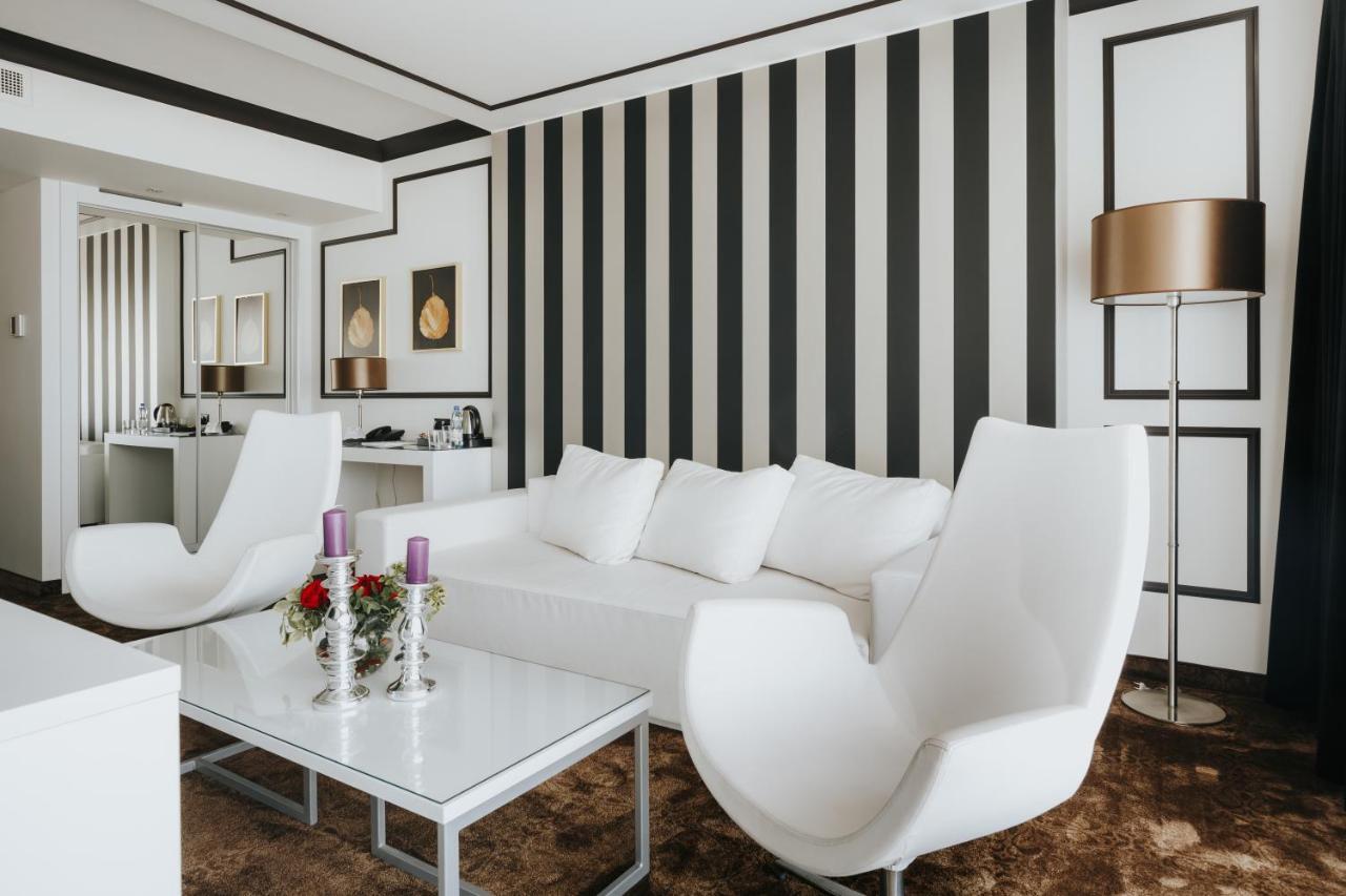 Hotel Sulkowski Conference Resort Boguszyn  외부 사진